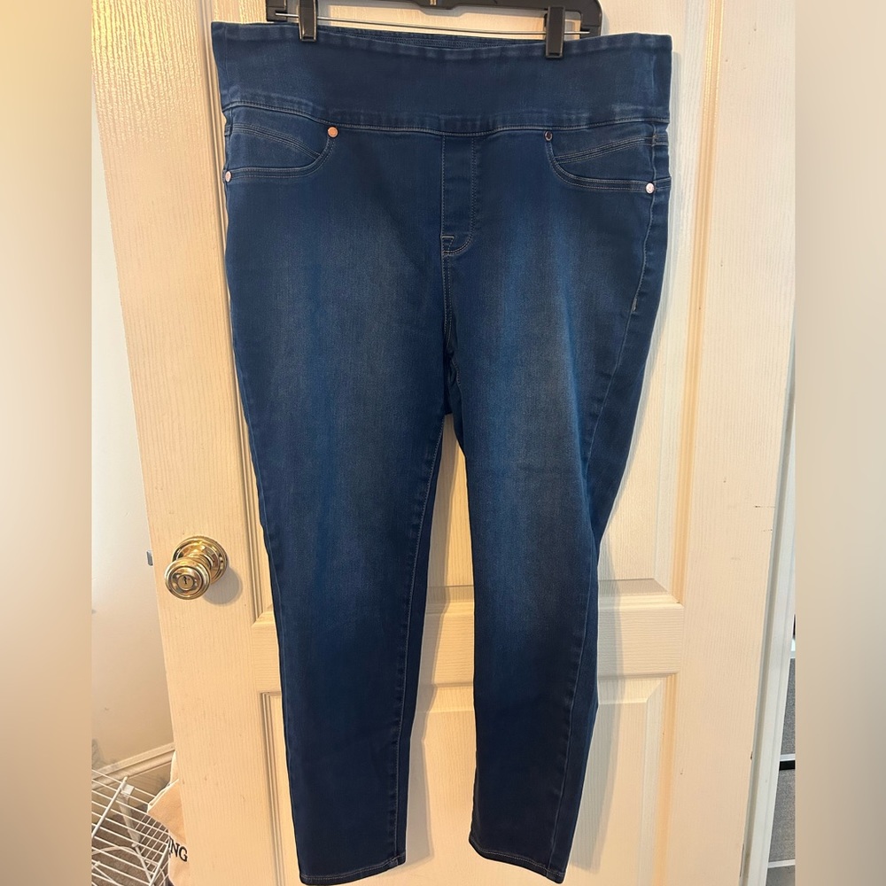 Size 18 Seven pull on skinny Jean